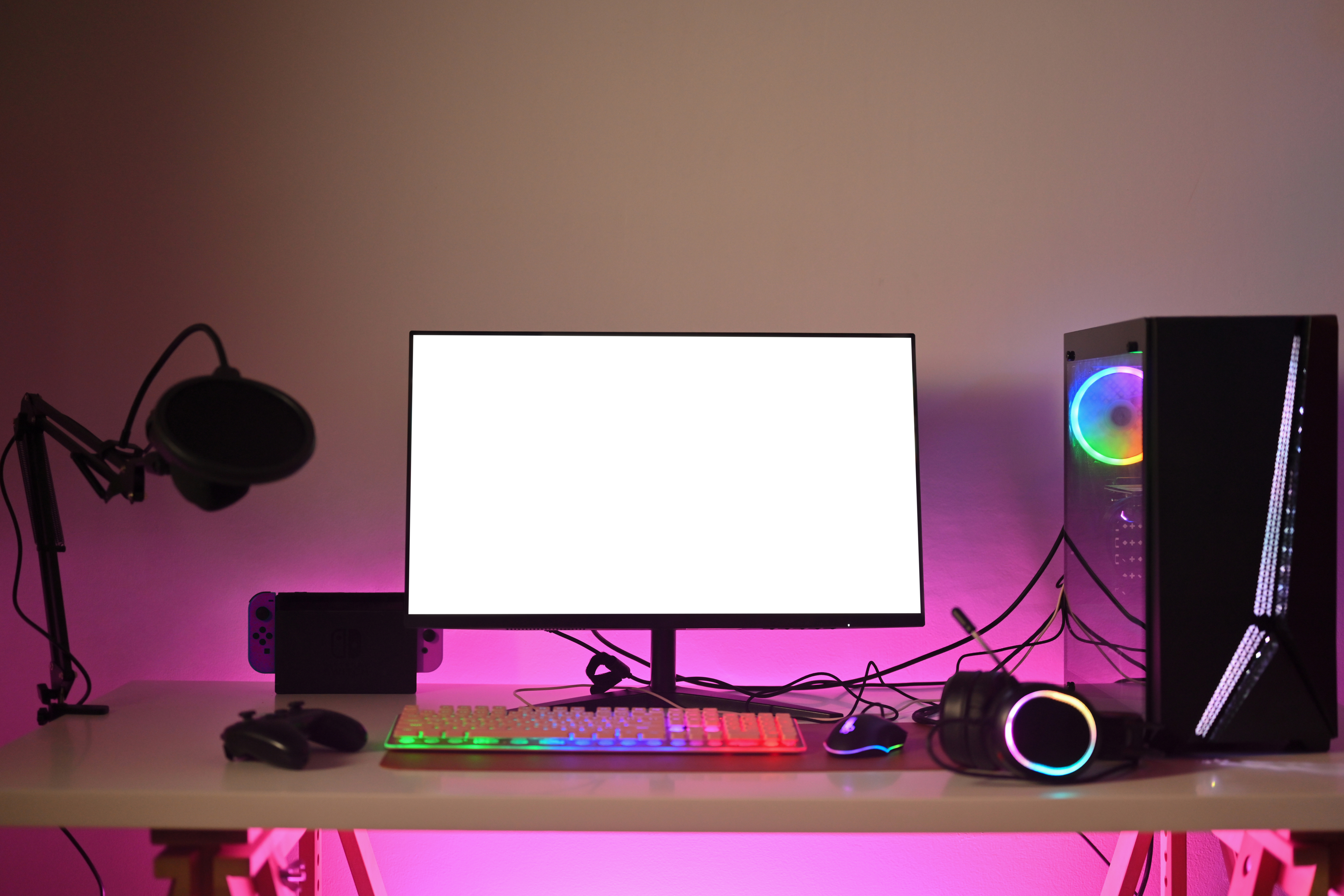 Setup minimalista vs gamer: cu&aacute;l te conviene y c&oacute;mo montarlo paso a paso