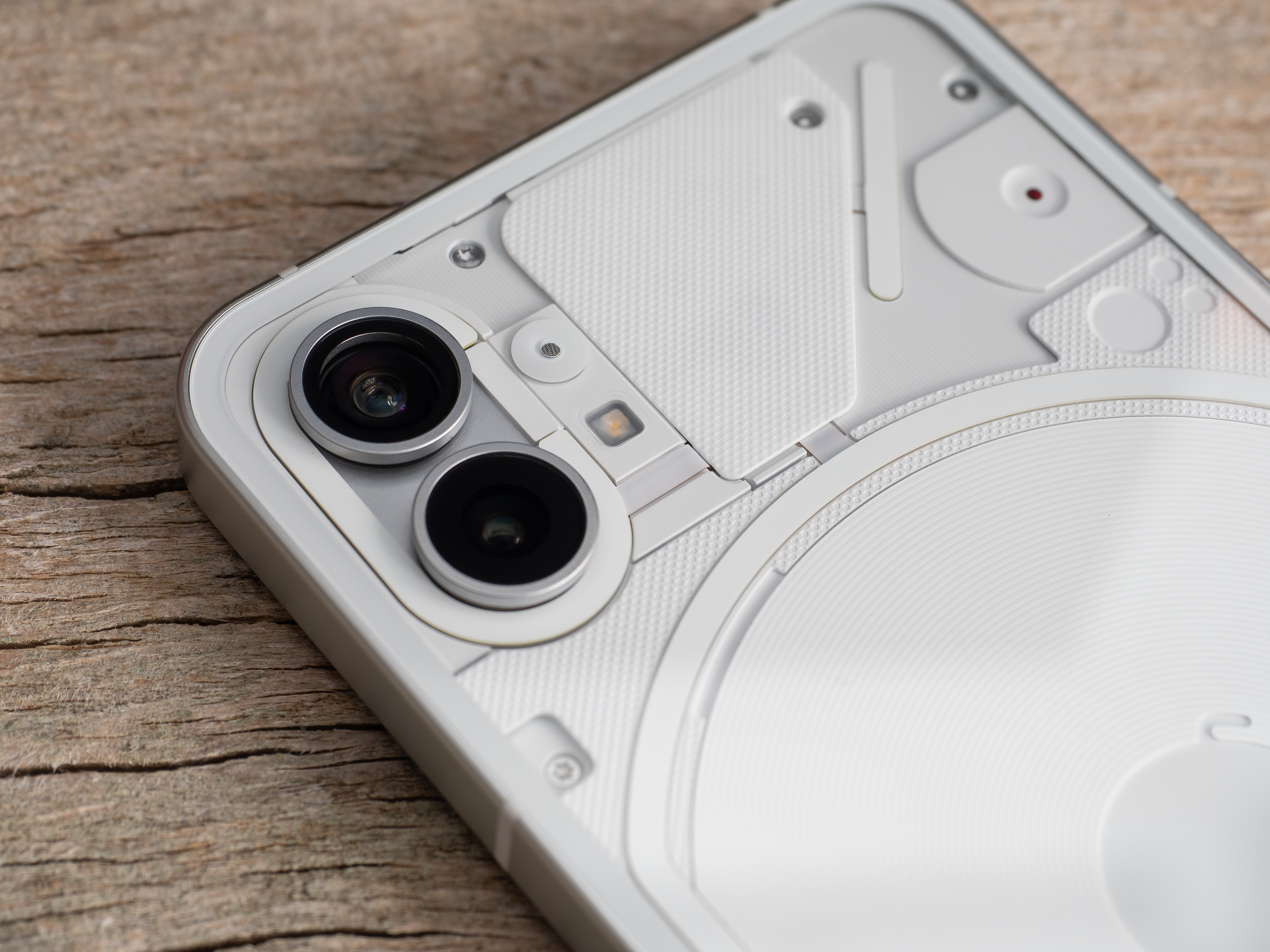 La marca Nothing: sus móviles y auriculares te fliparán