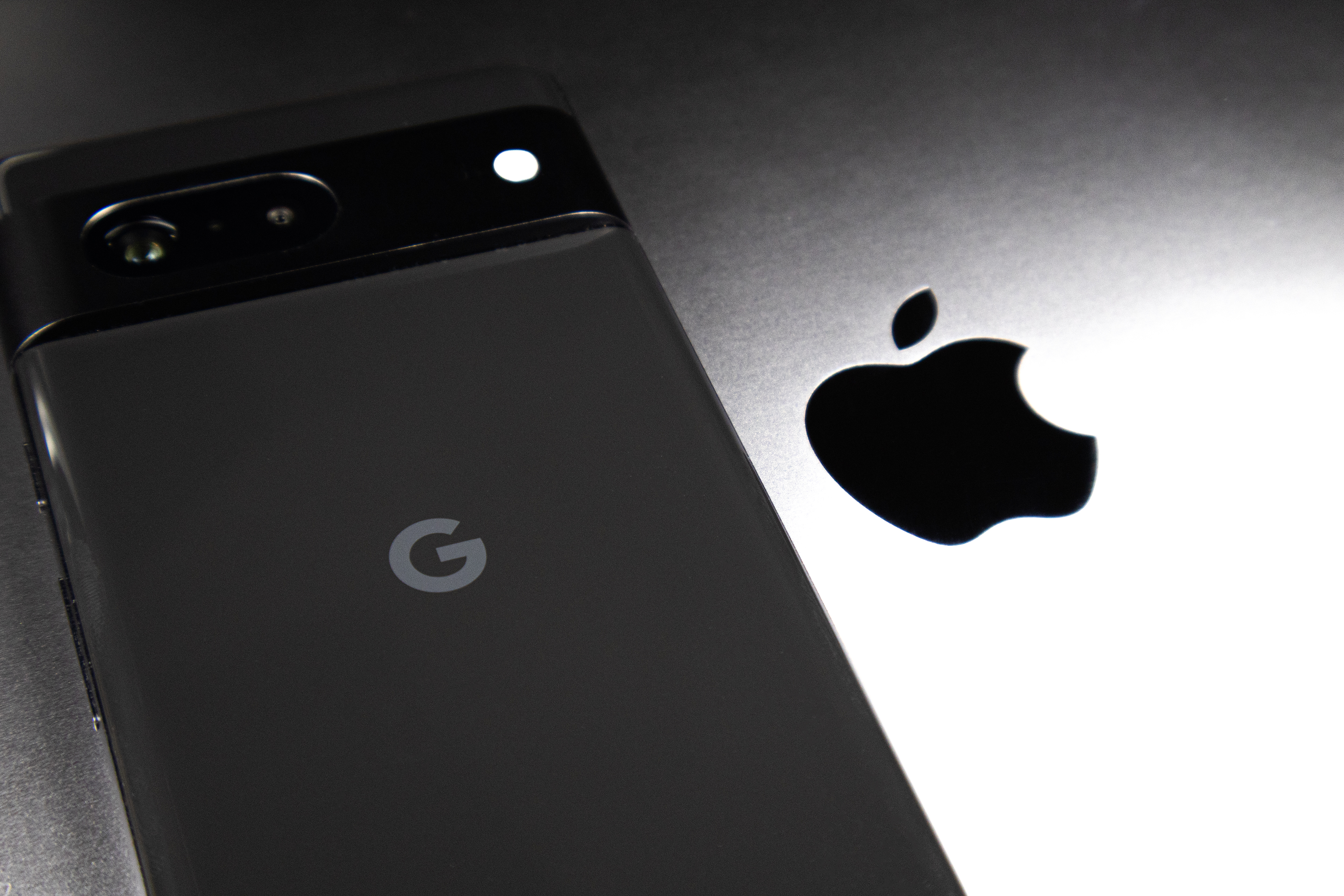 Comparativa de privacidad entre iOS 26 vs Android 16 ¿cuál es mejor?