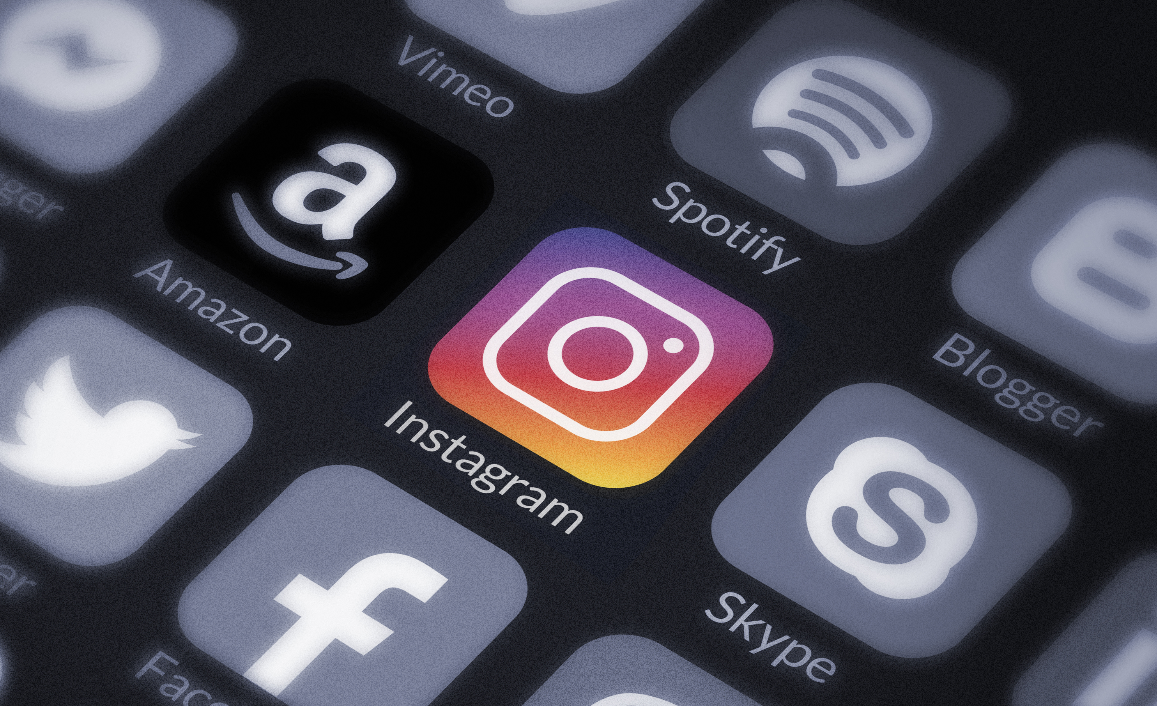 Instagram lanza la protección de imágenes para menores