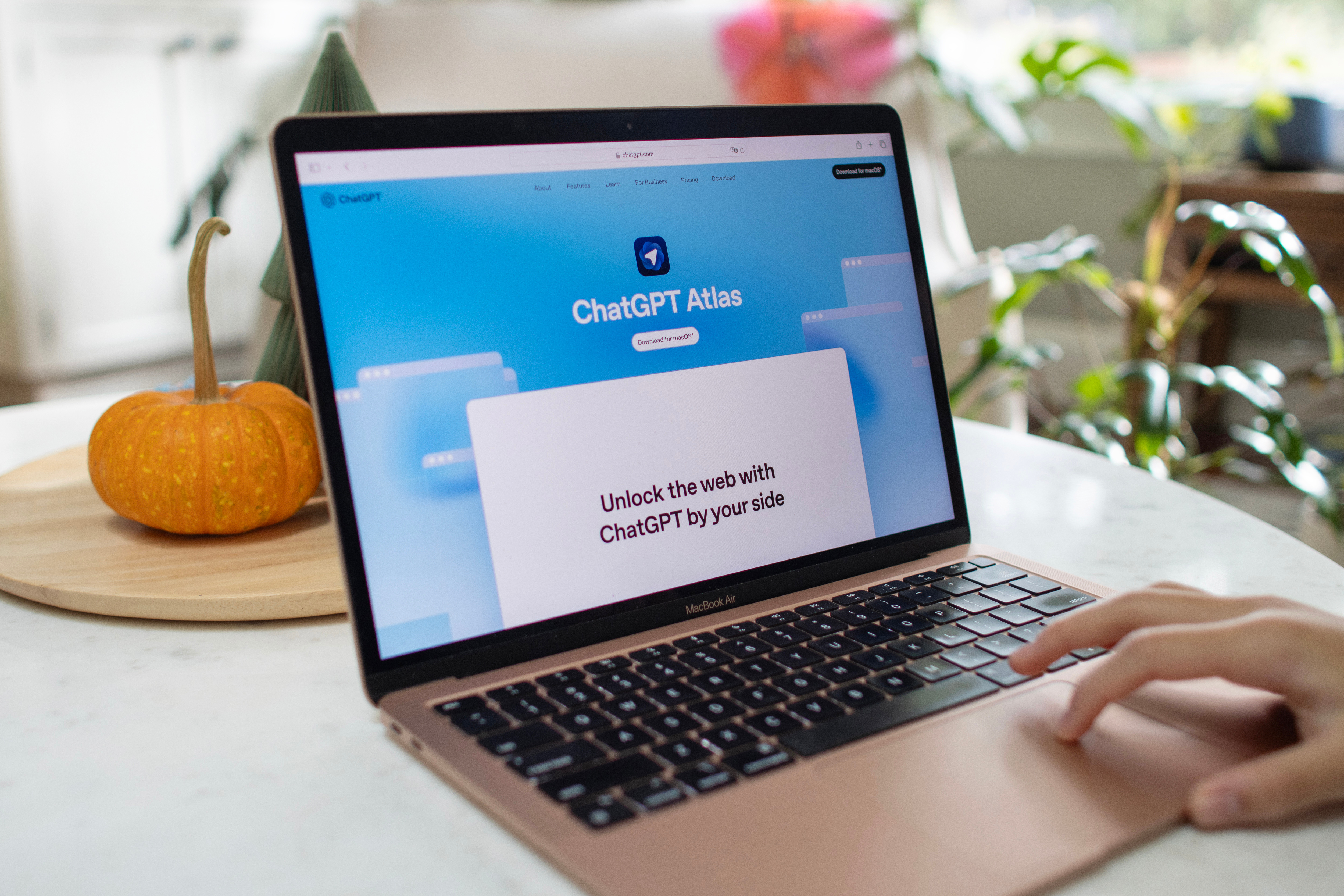 C&oacute;mo funciona ChatGPT Atlas, el nuevo buscador de OpenAI