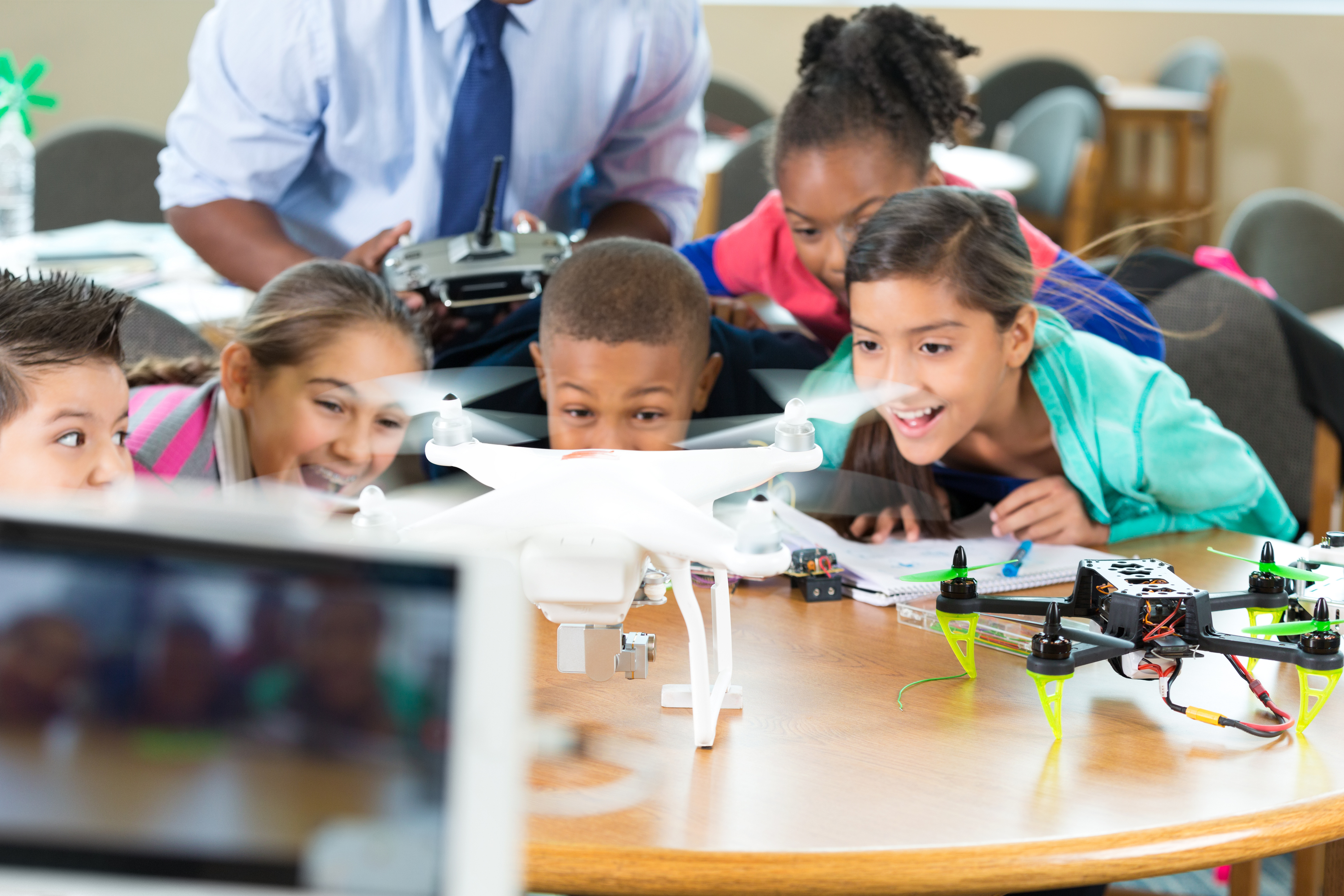 Mejores regalos tecnológicos para niños esta Navidad 2025