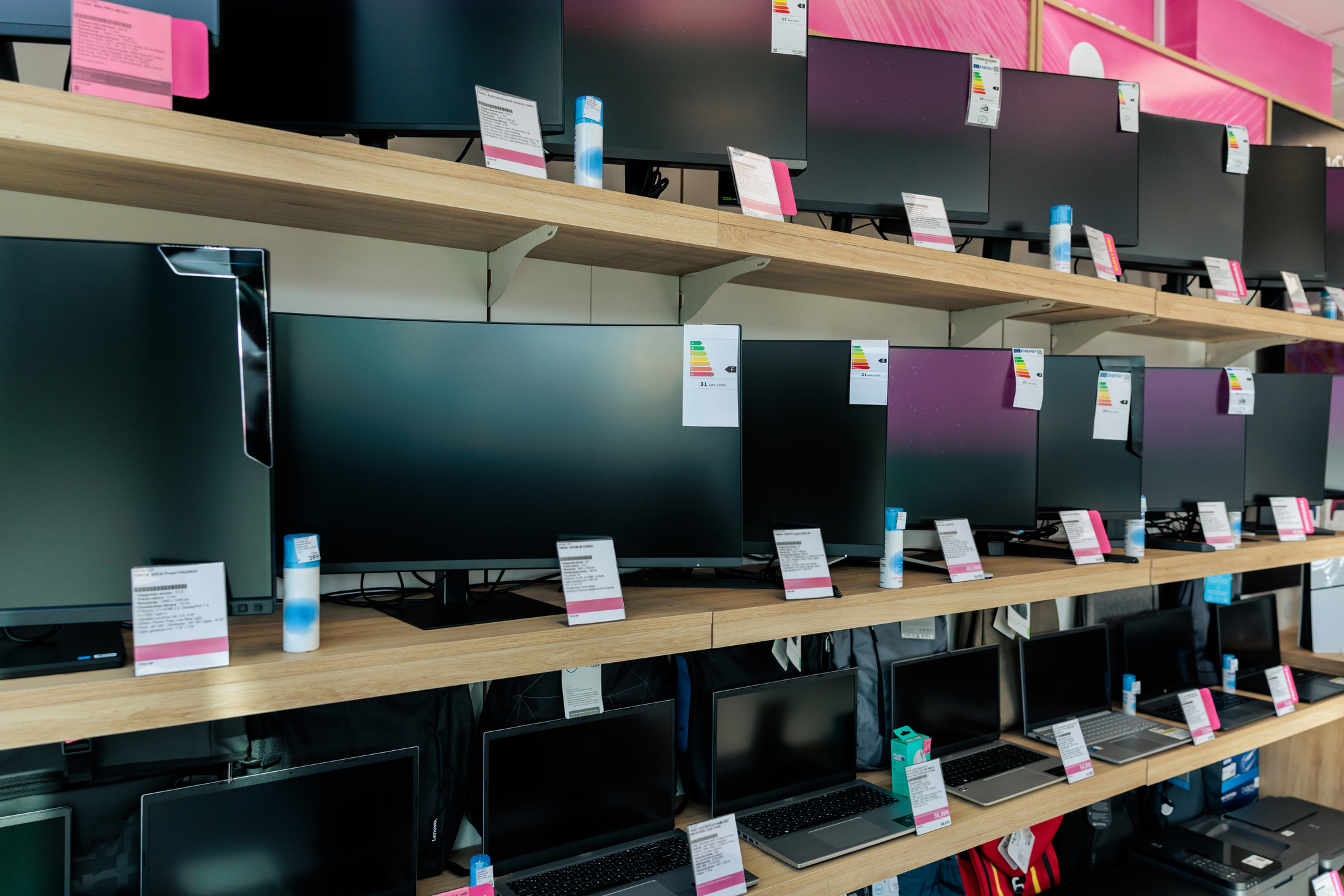 Setup minimalista vs gamer: cu&aacute;l te conviene y c&oacute;mo montarlo paso a paso