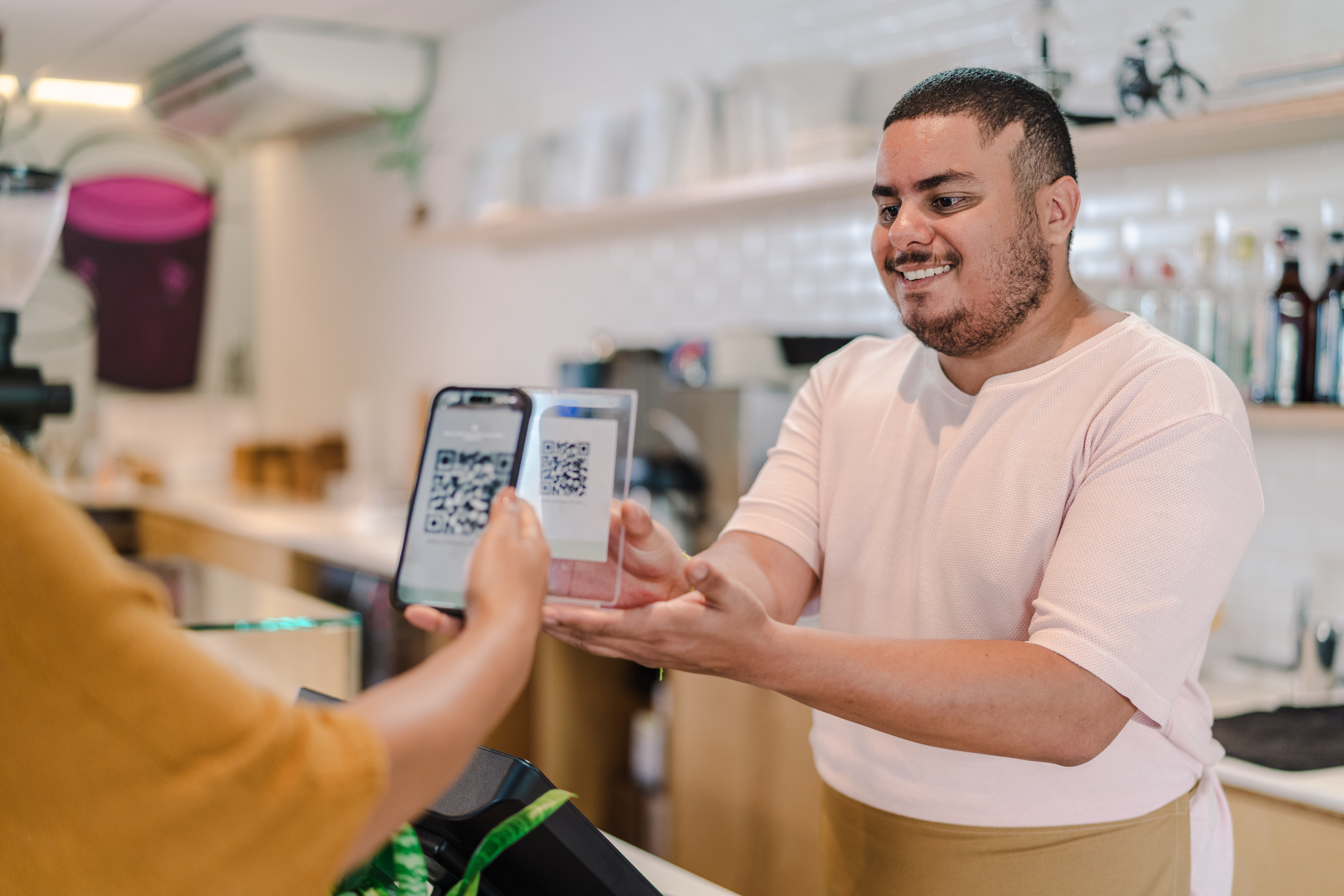 C&oacute;mo compartir WiFi con QR sin decir la contrase&ntilde;a