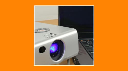 Cómo conectar tu ordenador a un proyector paso a paso | Bloygo