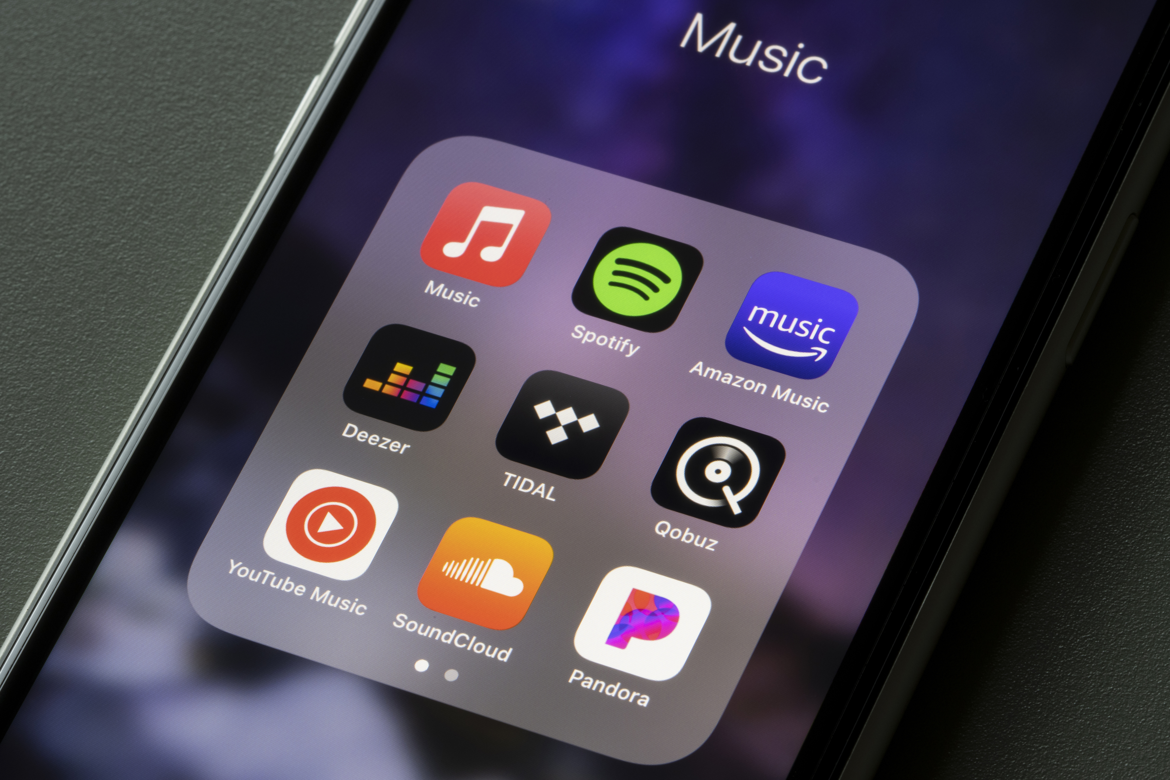 M&uacute;sica en Spotify y Apple Music hecha por IA: que no te enga&ntilde;en